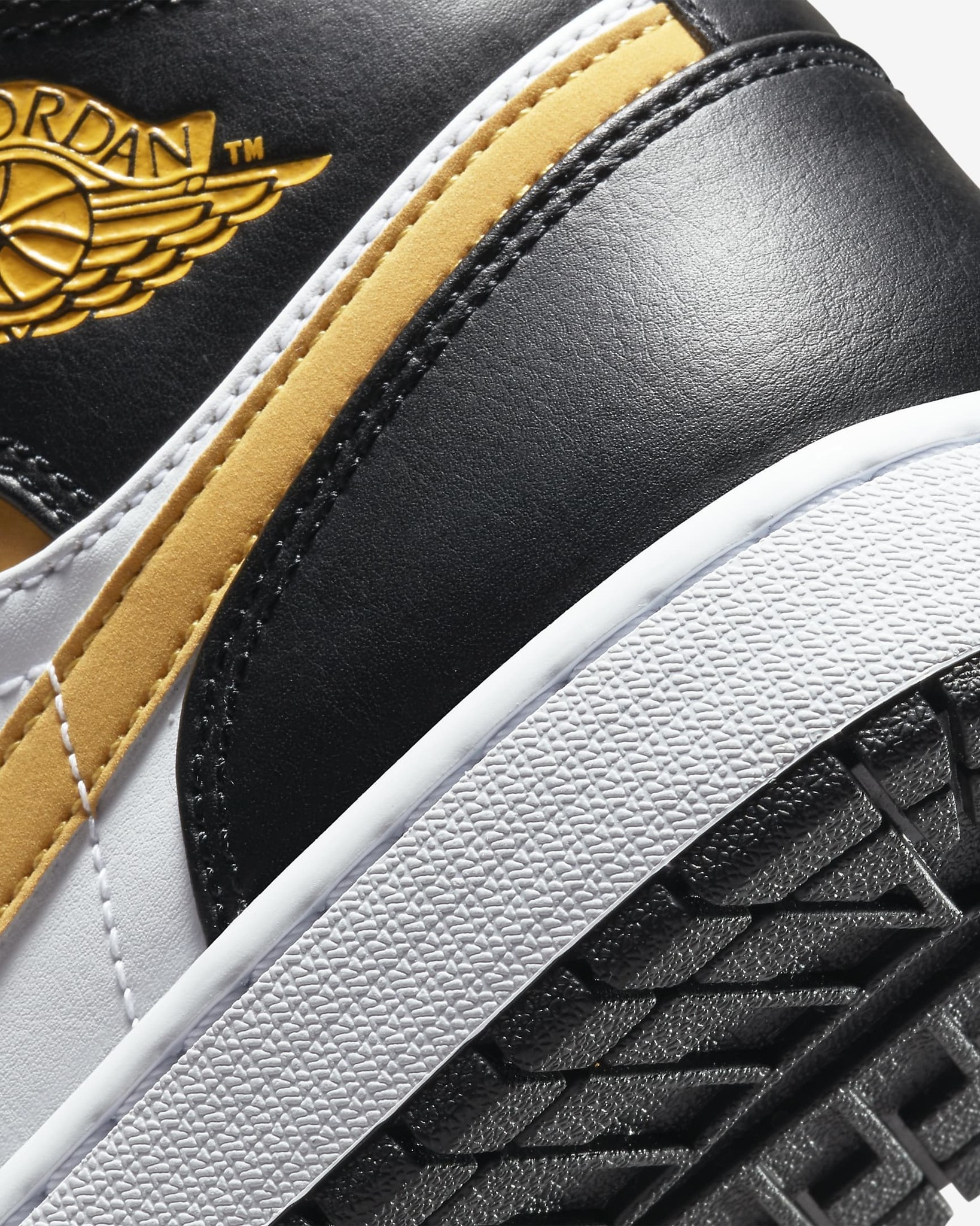 nike jordan 1 mid pollen