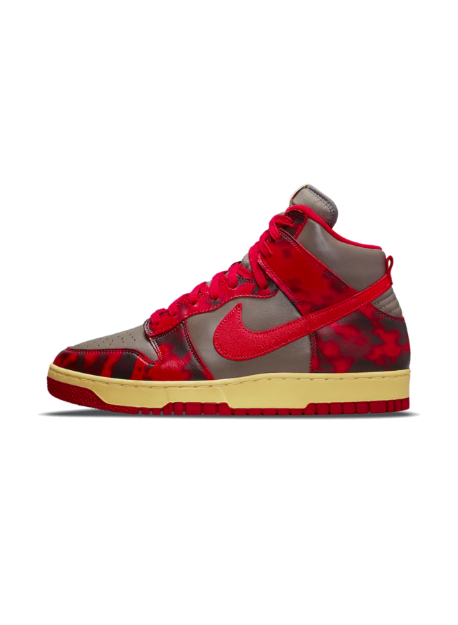 NIKE DUNK HIGH - UNIVERSITY RED/CHILE-RED