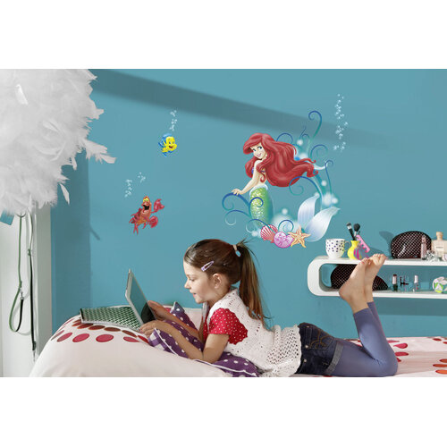 Disney Princess Disney Princess Ariel Muurstickers - 50x70 cm Disney Princess Disney Princess Ariel Muurstickers - 50x70 cm