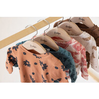 Pyjama Flora Flower Hazelnoot Feetje Pyjama Flora Flower Hazelnoot