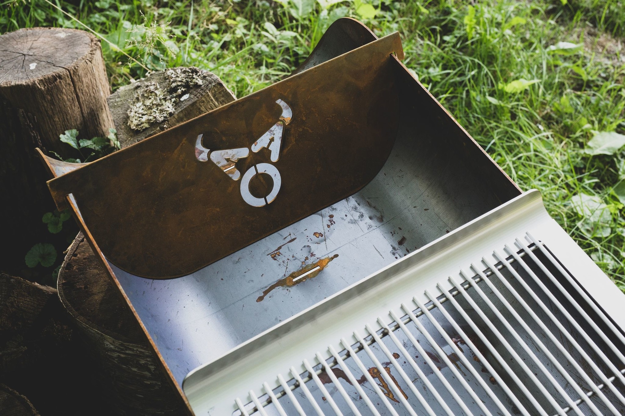 Zwat/Zilver Trunq Barbecue