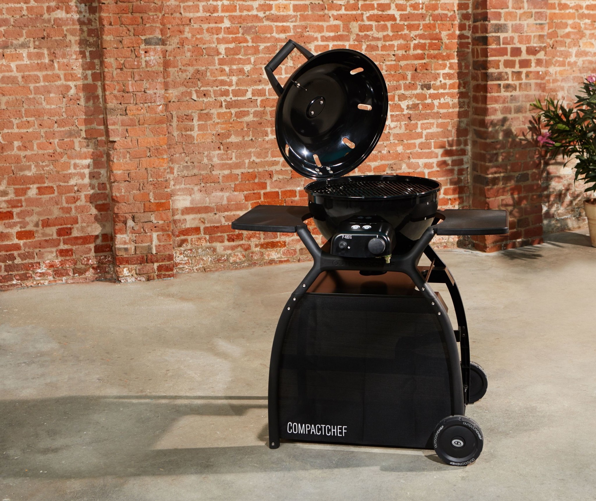 Zwart Compactchef Barbecue P-4