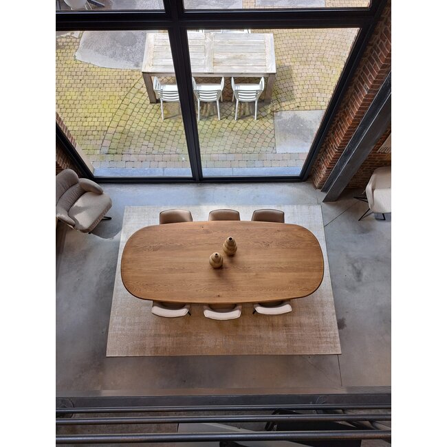 Hippe stoelen Eettafel Loutro