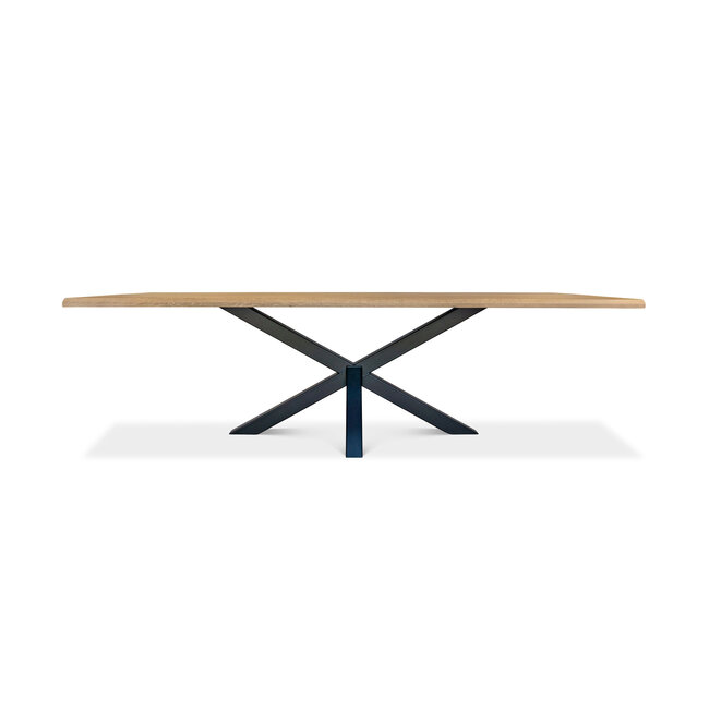 Hippestoelen  Eettafel Komos