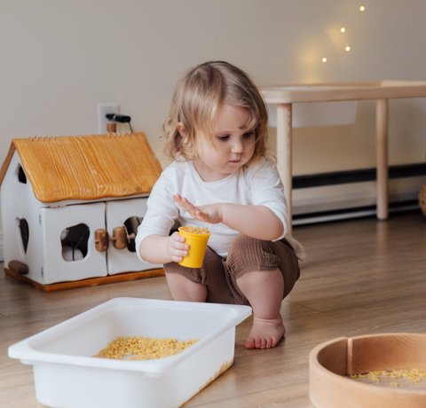 Kinderen leren opruimen