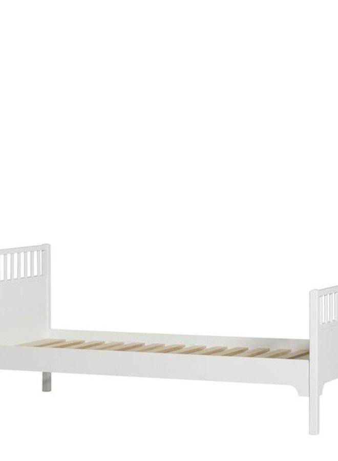 Oliver Furniture Seaside Classic Bed