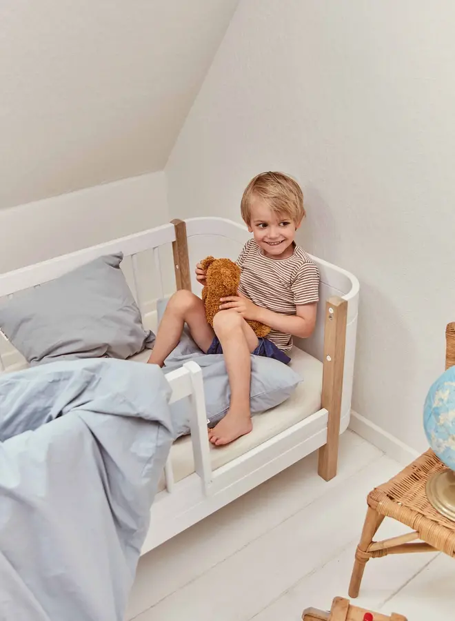 Dear April Bea fitted junior sheet 68x162, Pure Nature