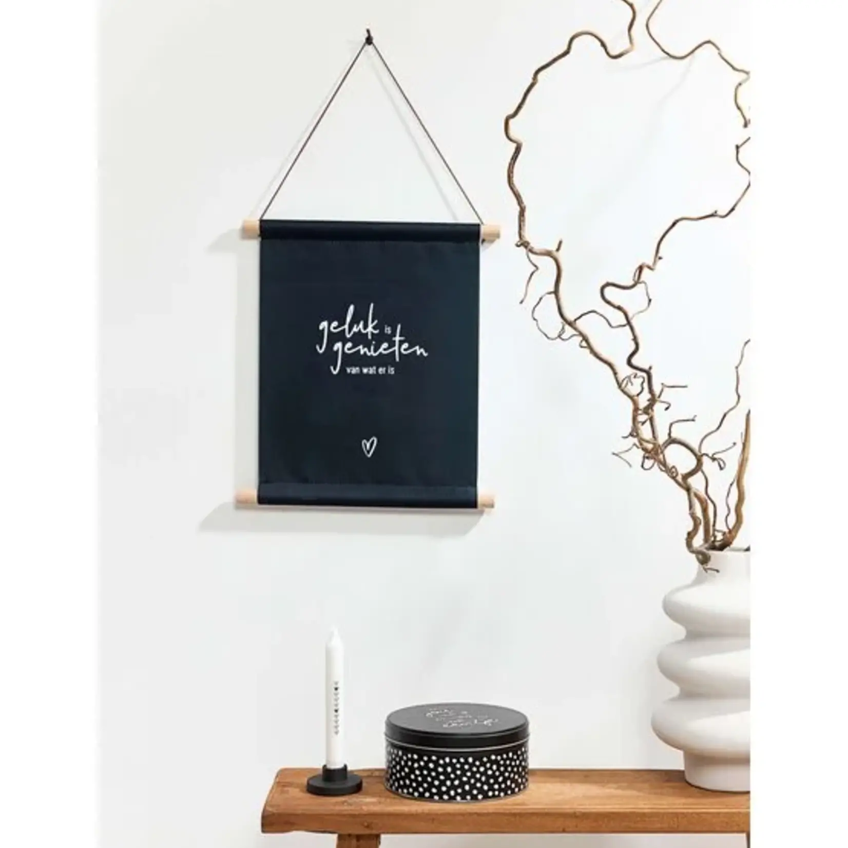 Textielposter "Geluk is genieten van wat er is" - Zwart - 30 x 40cm