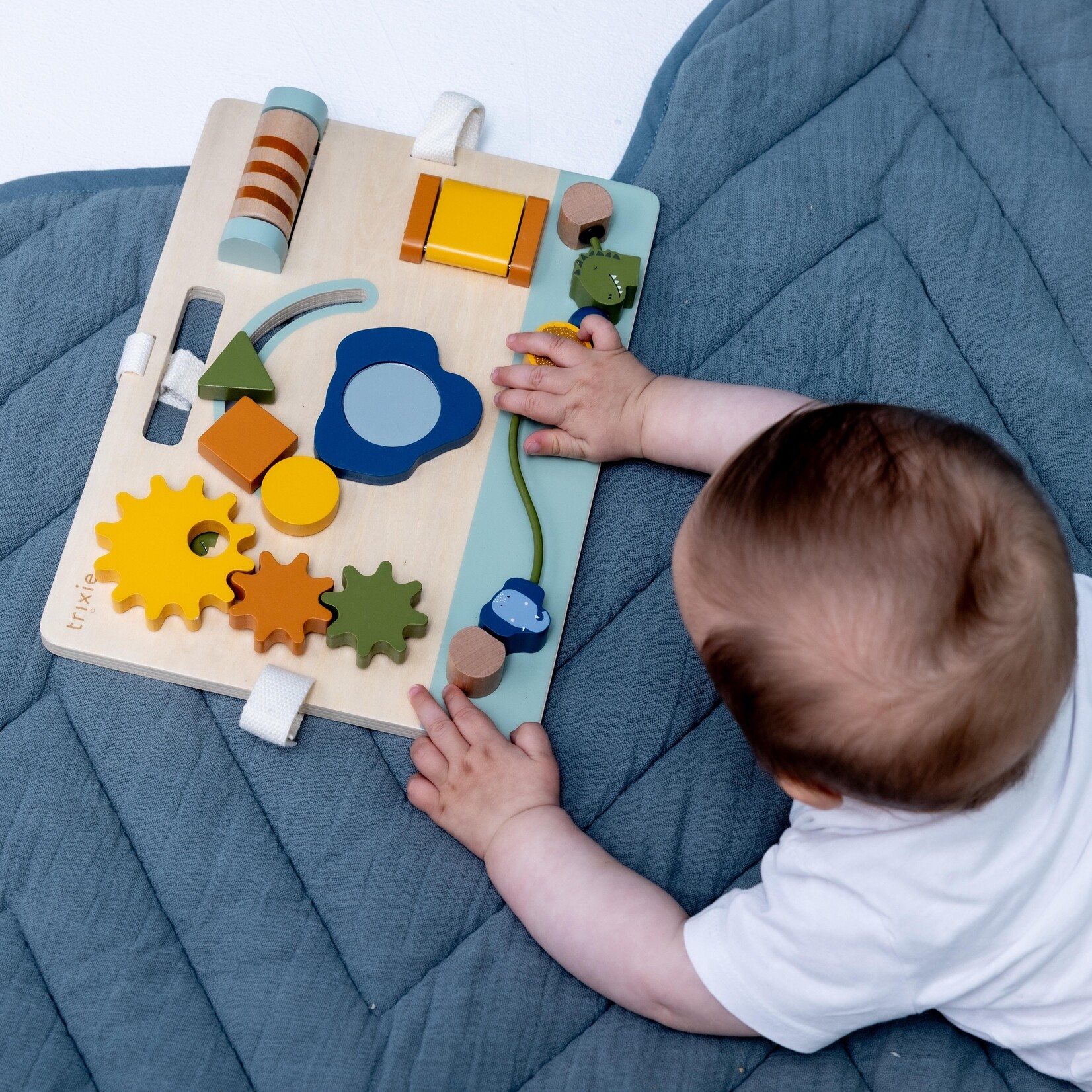 Activiteitenbord Mrs. Elephant - FSC Hout - Blauw - 30x4x22cm