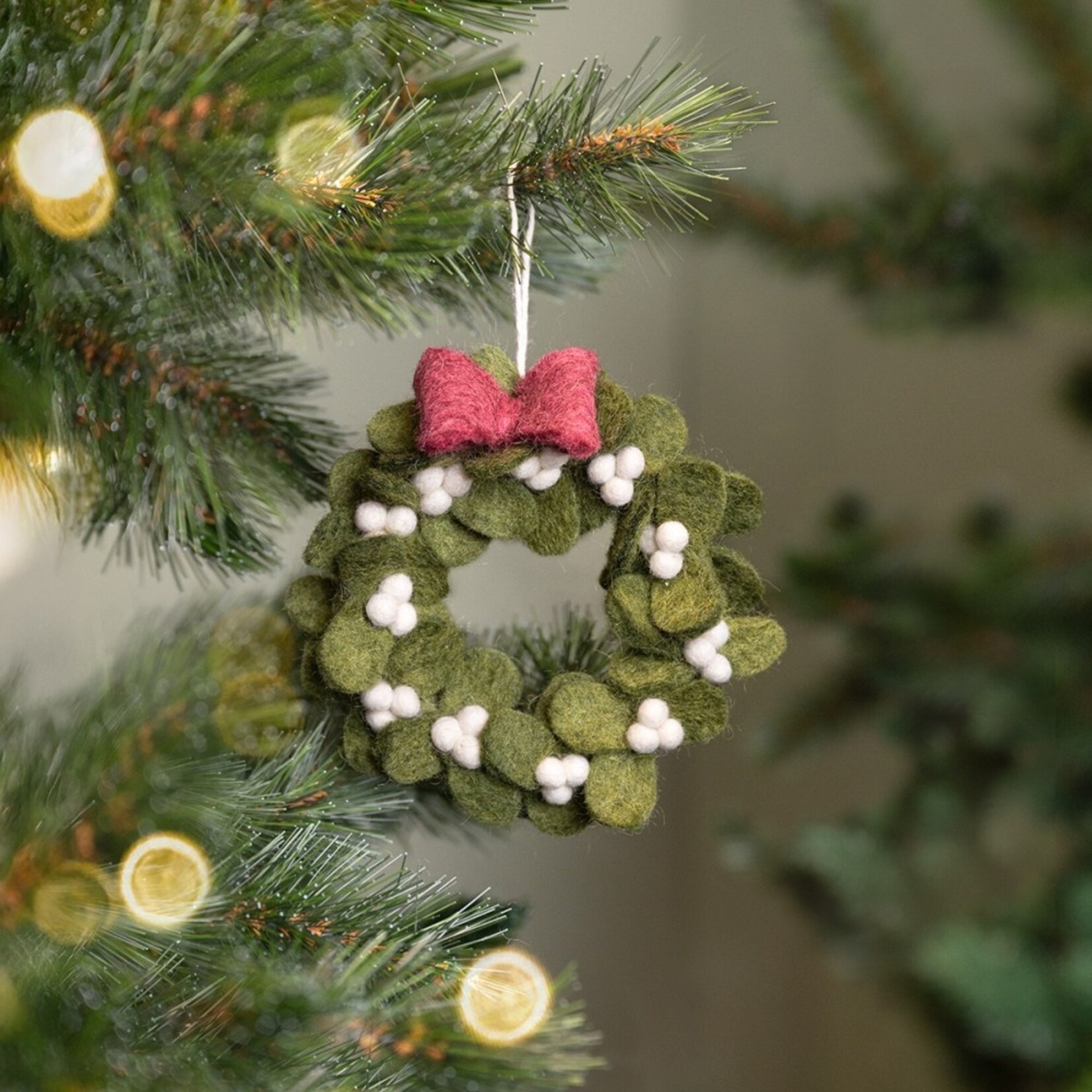 Hanger - Krans Mistletoe met strik - Vilt - Groen/Rood/Wit - Ø14 x 2cm