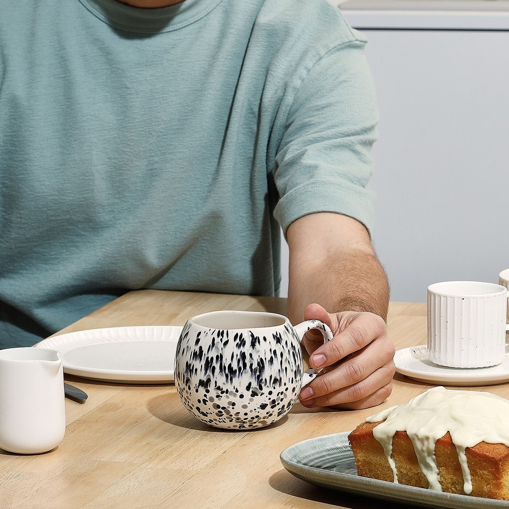 Mok - Muggies - Dotted Black - 46cl