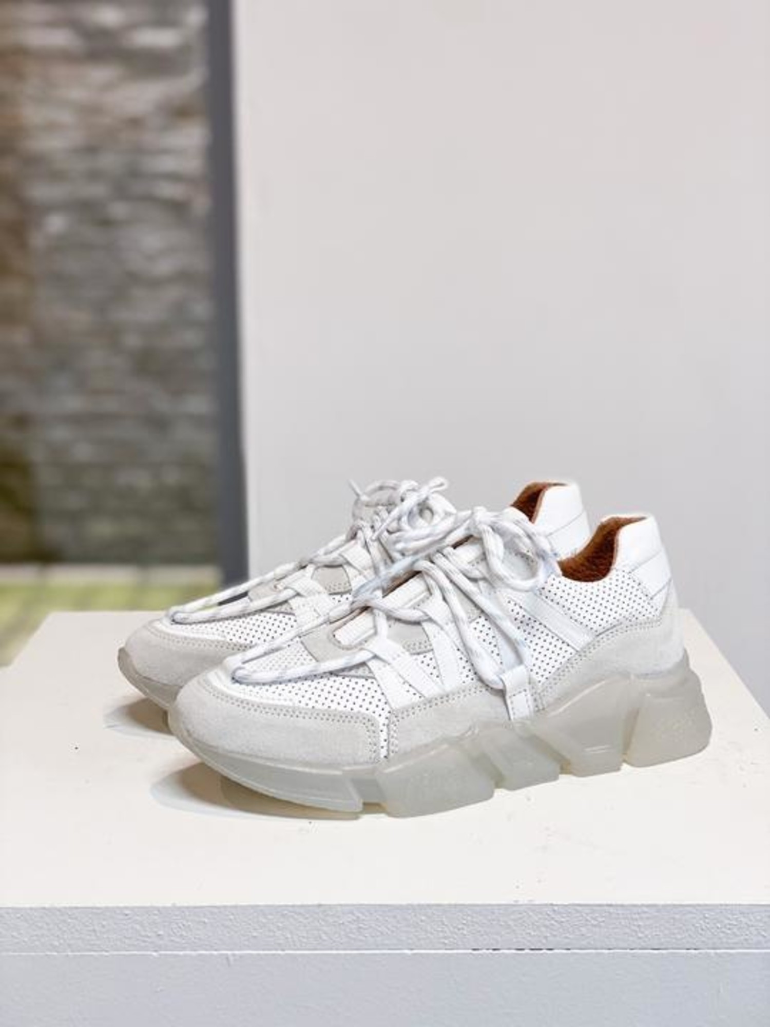 LOS ANGELES - white - FAVORITES