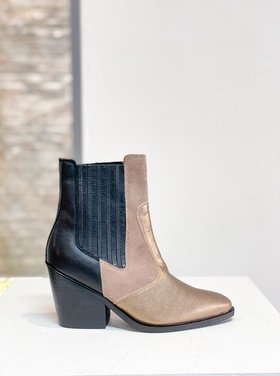 DWRS label - FAVORITES