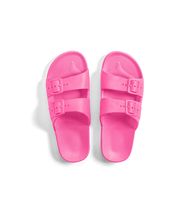 Freedom Moses: slipper GLOW (groot)