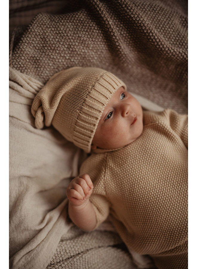 Baby hat Knit 6-12mnths Vanilla