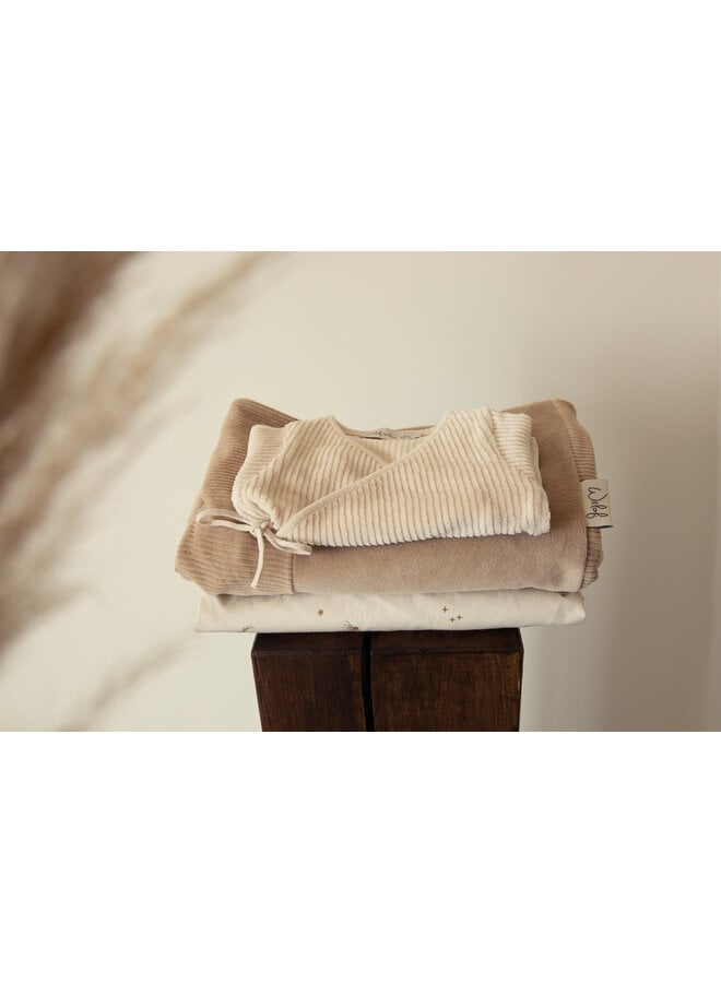 Overslagtruitje + broekje maat 50/56 Soft Sand velvet rib