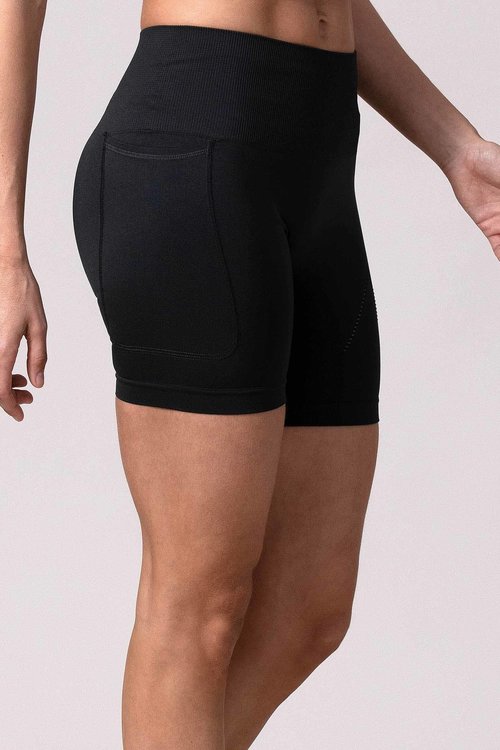 Short AMARANTE Jet Black AMARANTE Short AMARANTE Jet Black