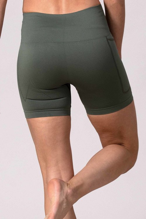 AMARANTE Short AMARANTE Dusty Green
