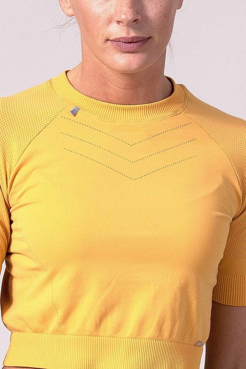 Cropped Tee AMARANTE Honey Gold AMARANTE Cropped Tee AMARANTE Honey Gold