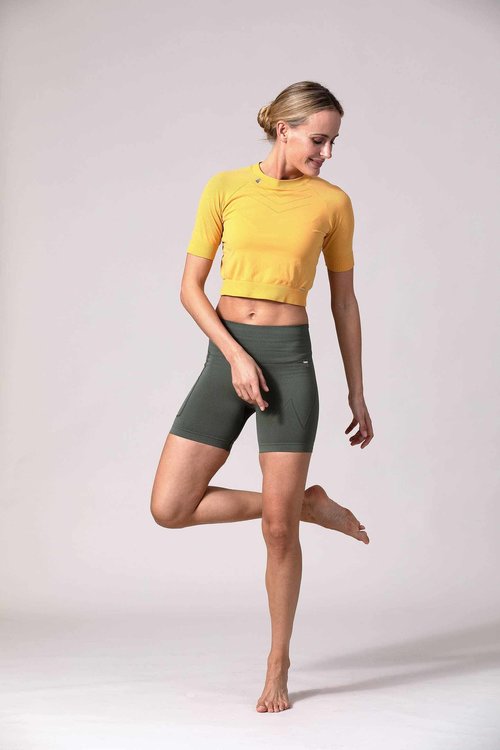 AMARANTE Cropped shirt AMARANTE Honey Gold