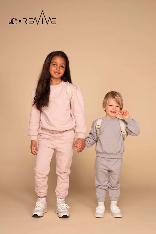 KIDS PUFF joggingset &C x REVIVE Blush Pink &C x REVIVE KIDS PUFF joggingset &C x REVIVE Blush Pink