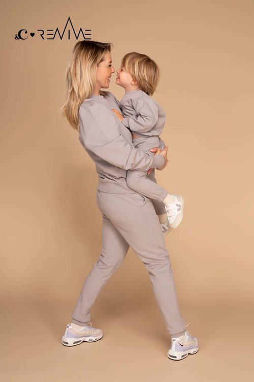 Long Length Jogging Pants &C x REVIVE Light Grey &C x REVIVE Long Length Jogging Pants &C x REVIVE Light Grey