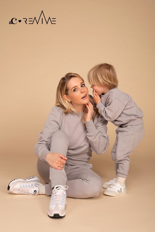 Long sweater &C x REVIVE Light Grey &C x REVIVE Long sweater &C x REVIVE Light Grey