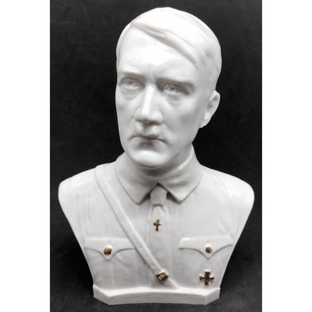 Adolf Hitler tête avec le buste du sein blanc
