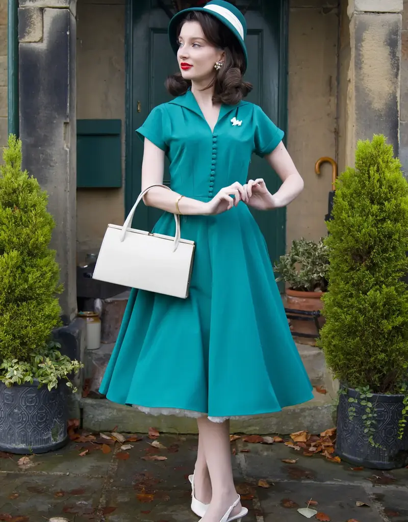 Pretty Retro 1940s Hostess Dress