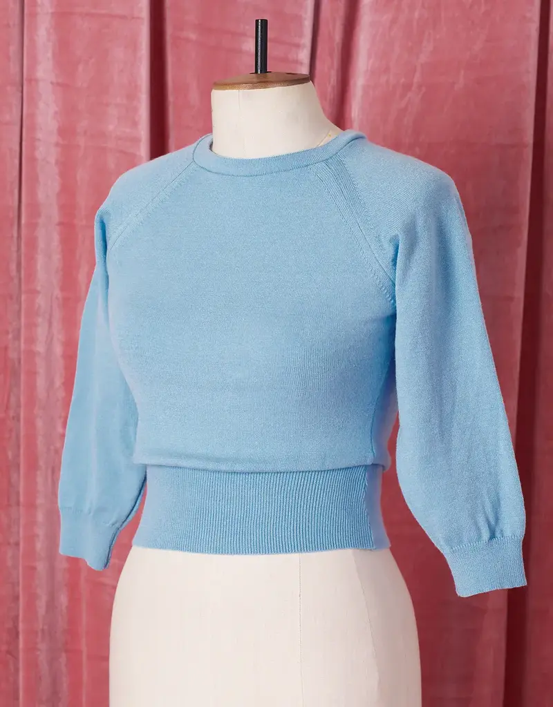 Pretty Retro 1950s Sweater Girl Top