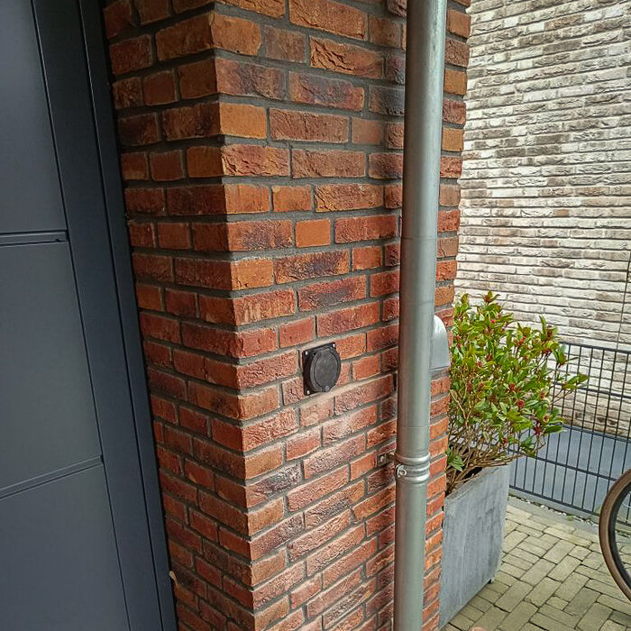 LDY Onzichtbare laadpaal - Auto stopcontact - 22kW - Type 2