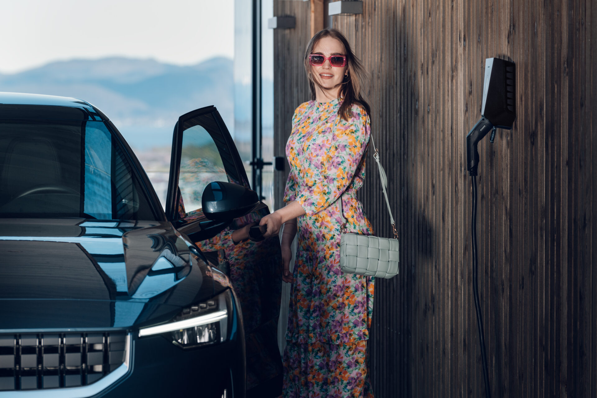 Easee Easee Charge Core - 22 kW - type 2 socket - EV charger