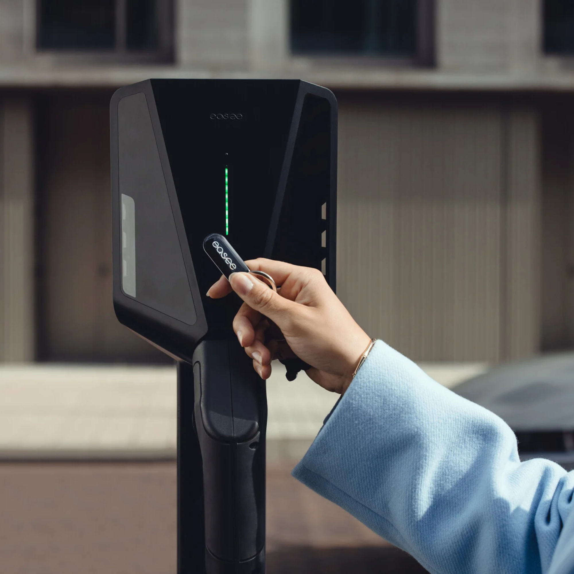 Easee Easee Charge Max 22 kW including basic installation in the Netherlands – Type 2 socket – EV charger with MID meter