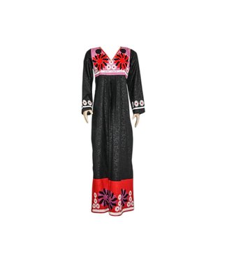 Besticktes arabisches Kleid in Schwarz