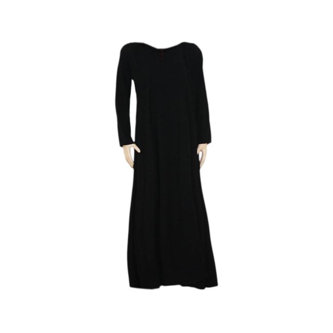 Closed Abaya coat with embroidery in black