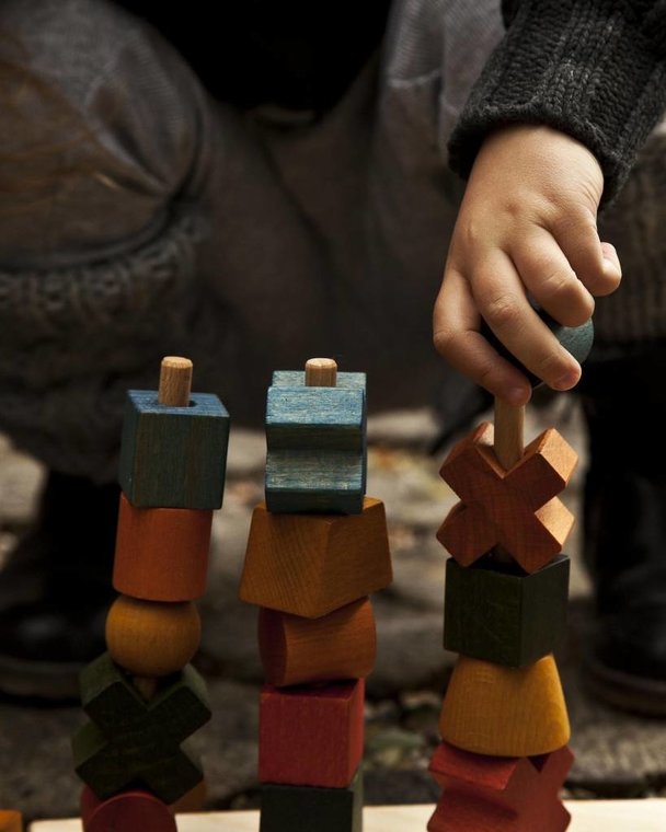 Wooden Story Rainbow Stacking Toy Ziloen