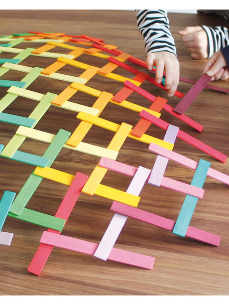 Grimm's Leonardo sticks