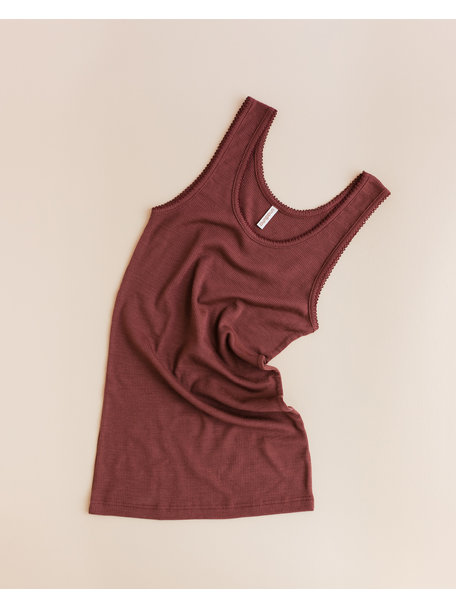 Unaduna Singlet tiny rib wool - henna dune