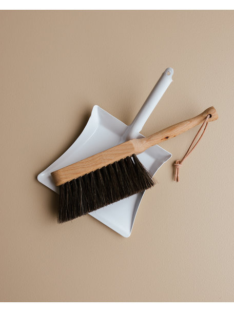 Redecker Children's dustpan and hand brush - white