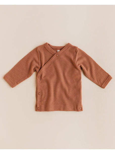 Unaduna Baby wrap-around cardigan wool - sienna clay