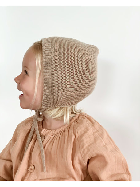 Hvid Merino Wool Bonnet - sand