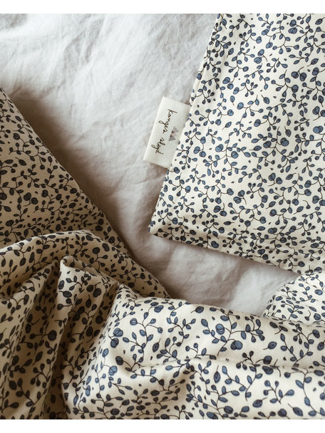 Konges Sløjd Duvet & pillow cover - blue blossom mist