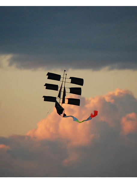 Haptic Lab Sailing ship kite - dark blue