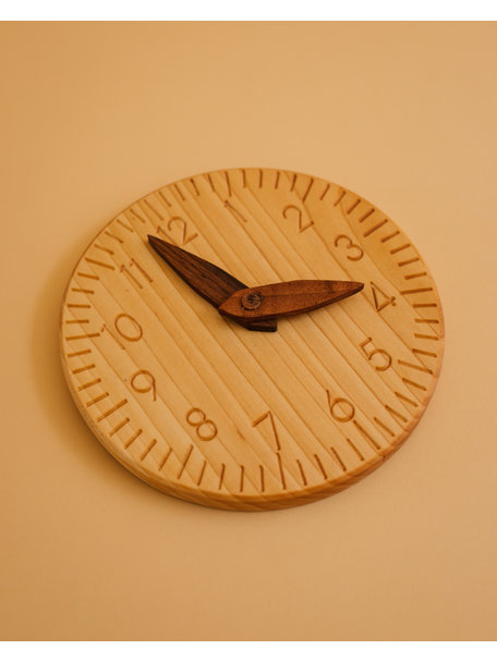 Spelenderwijs leren Wooden clock