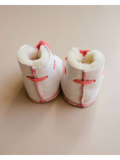 Christ lambskin Booties - pink yarn