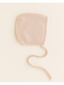 Hvid Newborn bonnet in merino wool - oat