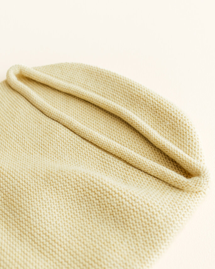 Hvid Baby cocoon merino wool light yellow warm and cozy! Ziloen