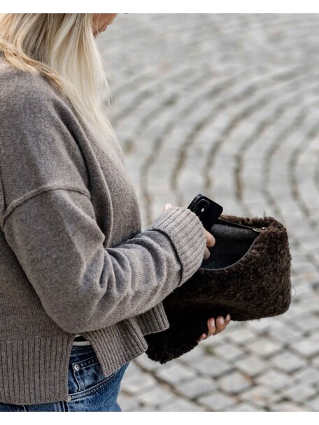 Shepherd Wool clutch Ally - dark brown