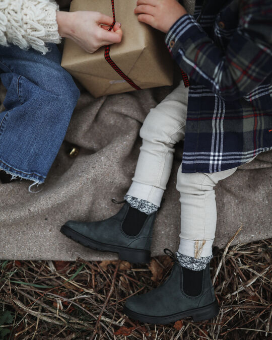 Blundstone Chelsea boot kids 1325 rustic black Ziloen