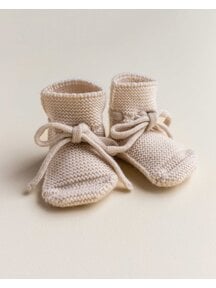 Hvid Fine knitted merino booties - cream